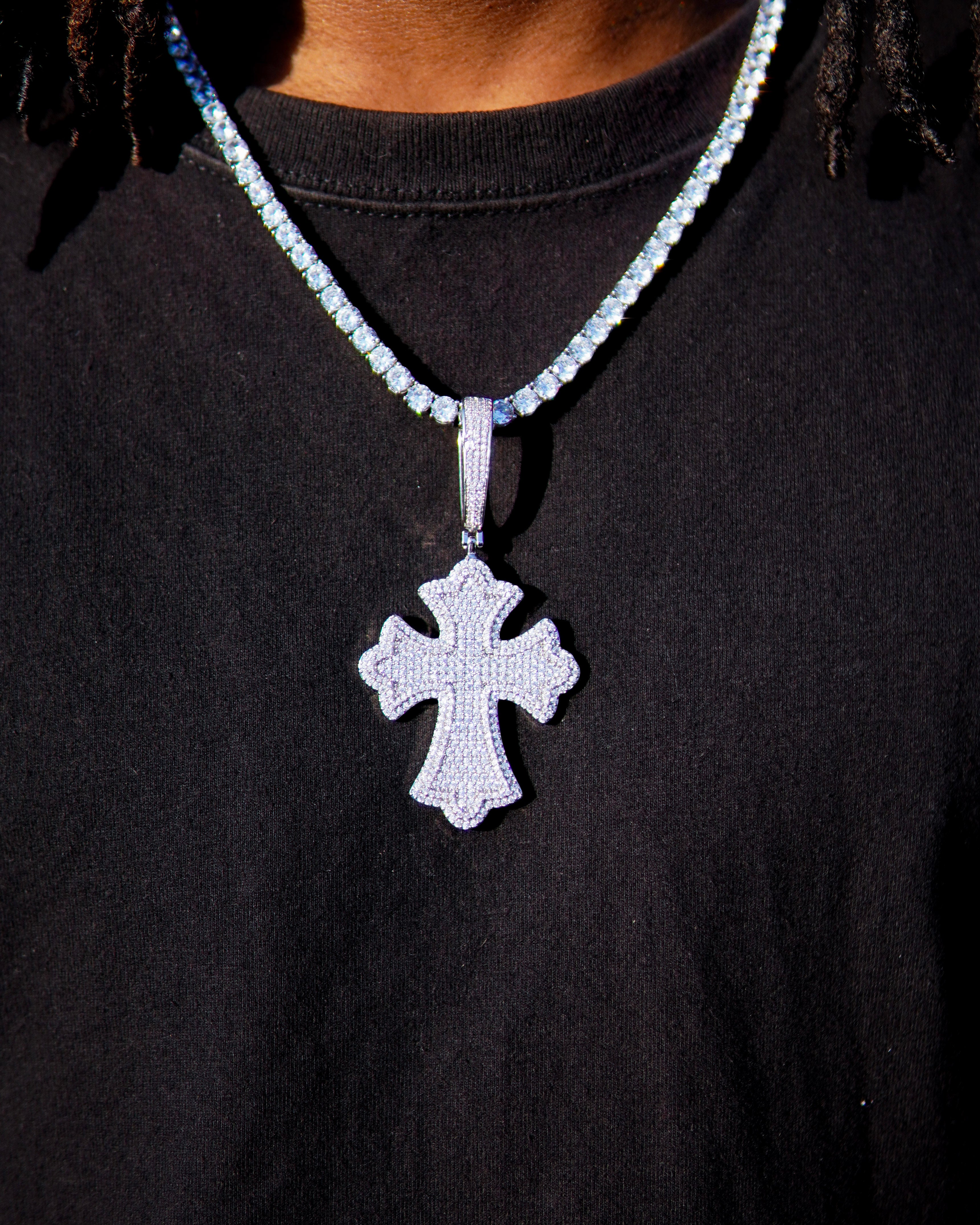 Diamond Trefoil Cross Pendant - 14K White Gold - Lavenir Jewelry